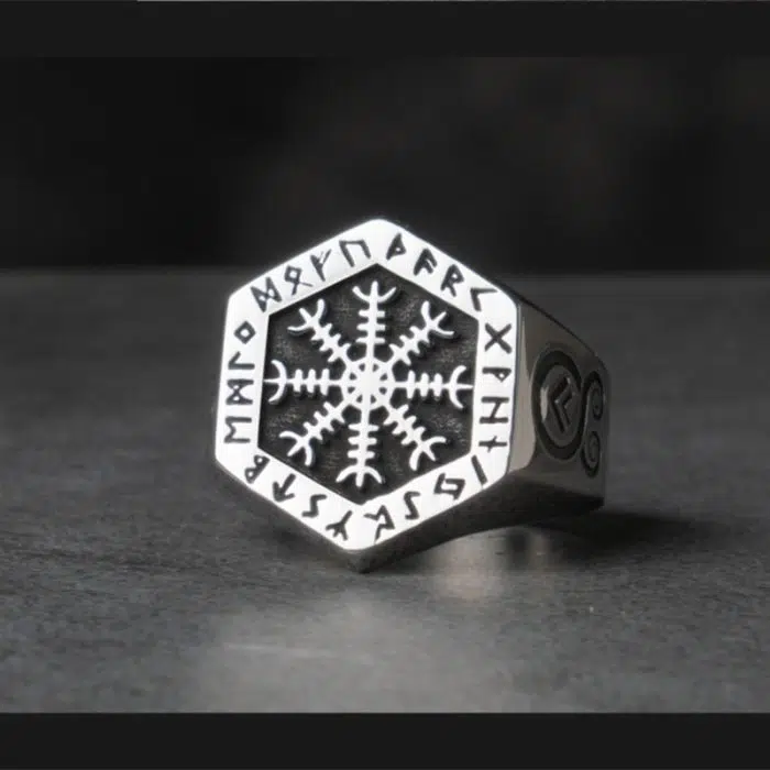 Viking Ring Vegvisir