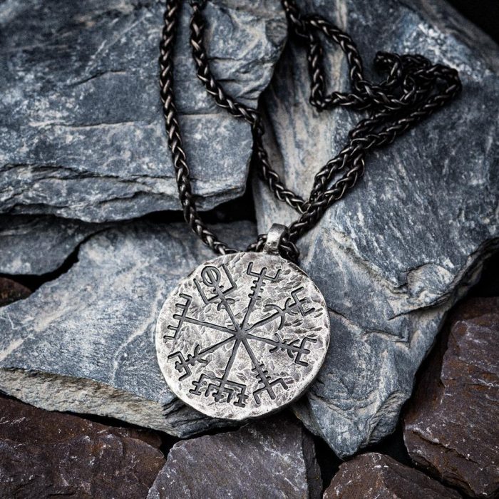 Viking Necklace Compass Vegvisir